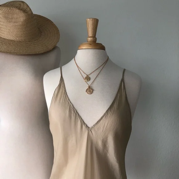 SOLD ❌ DAINTY VINTAGE BEIGE SLIP DRESS - Picture 2 of 5